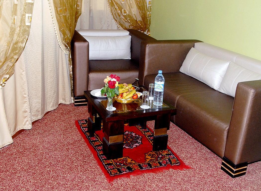 Hotel Continental Хенифра Экстерьер фото