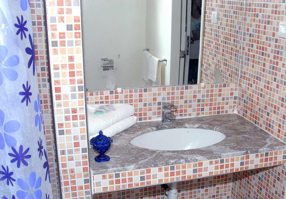Hotel Continental Хенифра Экстерьер фото